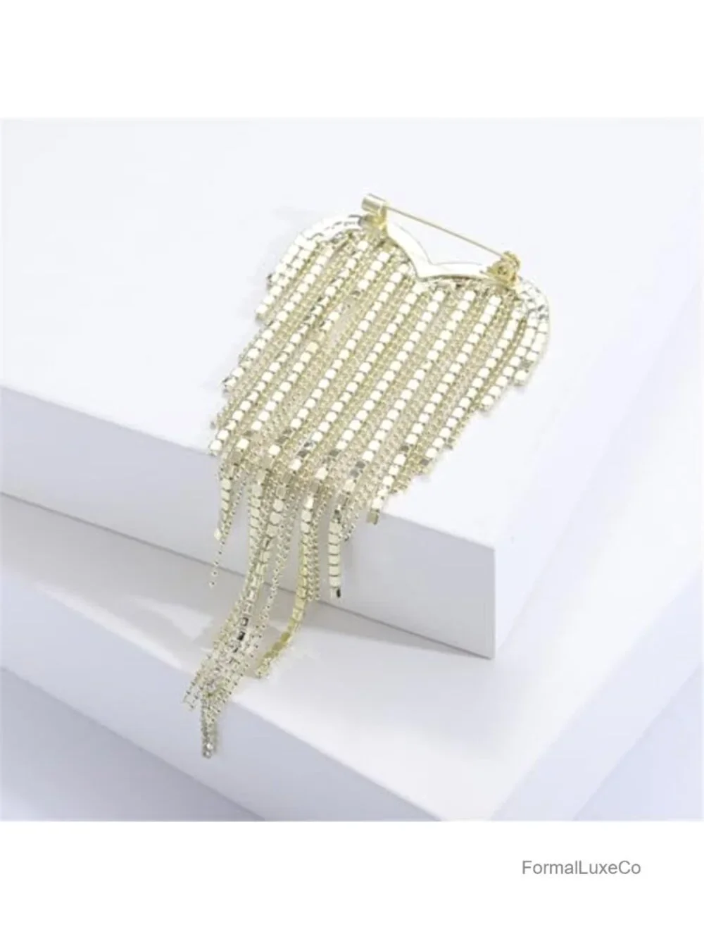 Elegant Red Heart Rhinestone Brooch Pin Women Vintage Crystal Tassel Dress